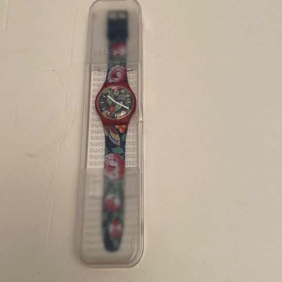 Swatch Watch Wrist Watch GARDEN LADYBUG Exclusive Collectors Watch Item L… - Picture 5 of 11